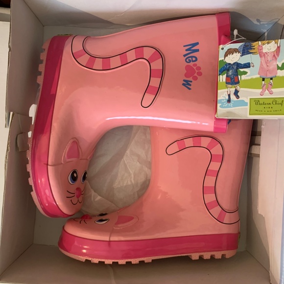 Western Chief NEW Pink Kitty Rain Boots Size 2 - Picture 2 of 12